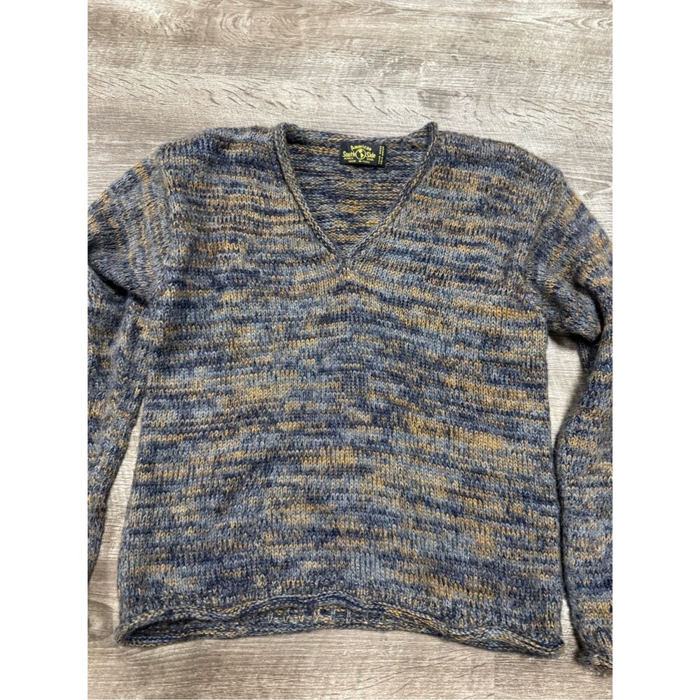 American South Side Alpaca Wool V-Neck Sweater - Picture 2 of 7